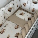 Set Bumper Bambi i Bež – Ogradica sa tri strane, pletenica, plahta, jastuk, jorgan