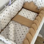Set Bumper Siva Mala Srca i Bež – Ogradica sa tri strane, pletenica, plahta, jastuk, jorgan
