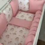Set Bumper Jednorog i Roze – Ogradica sa tri strane, pletenica, plahta, jastuk, jorgan