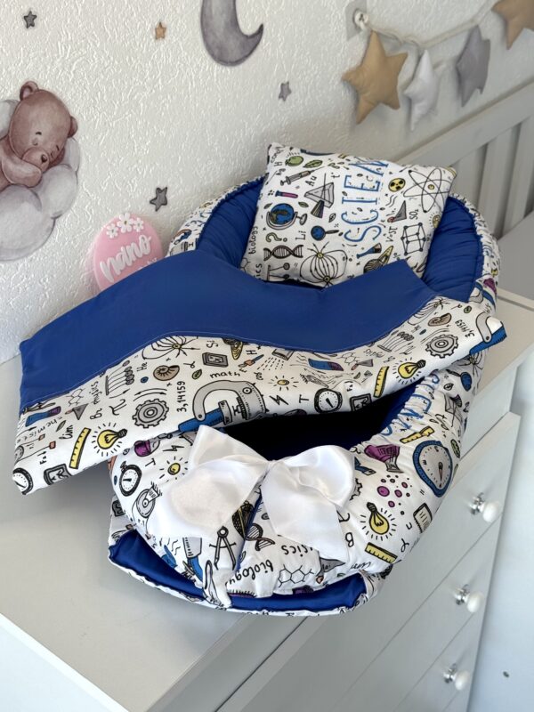 Gnijezdo s jastukom i jorganom - Kraljevsko plava i Mali Naučnik