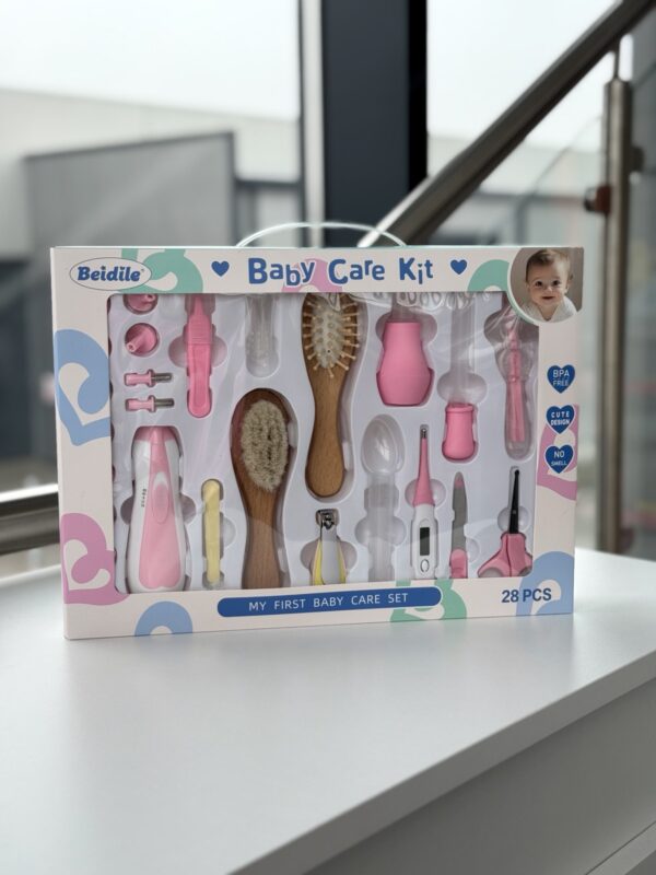 Set 28 dijelova za higijenu i njegu - Roze