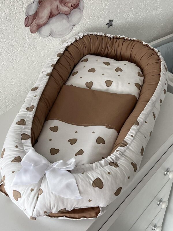 Gnijezdo s jastukom i jorganom – Smeđa Srca i Smeđa