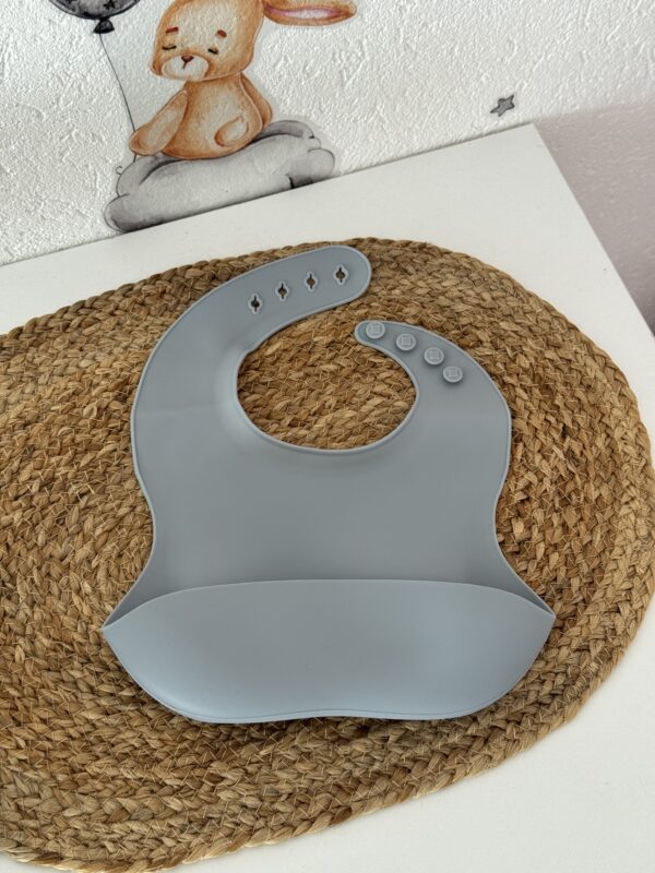 Siperak silikonski sa džepićem - Siva