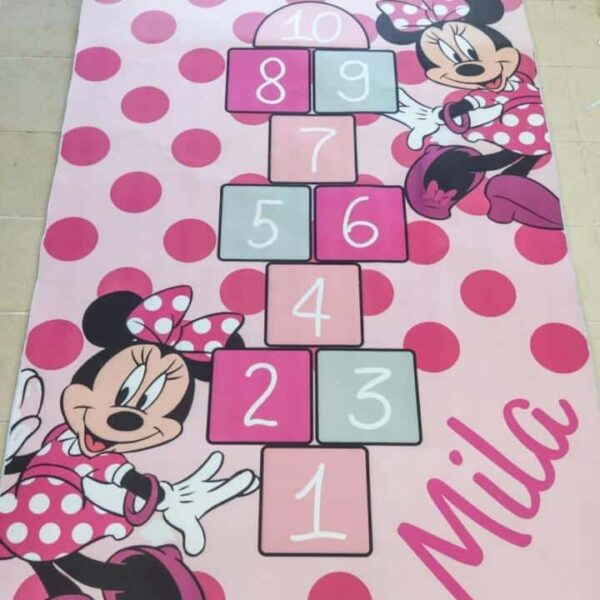 Dječiji tepih - Minnie školica