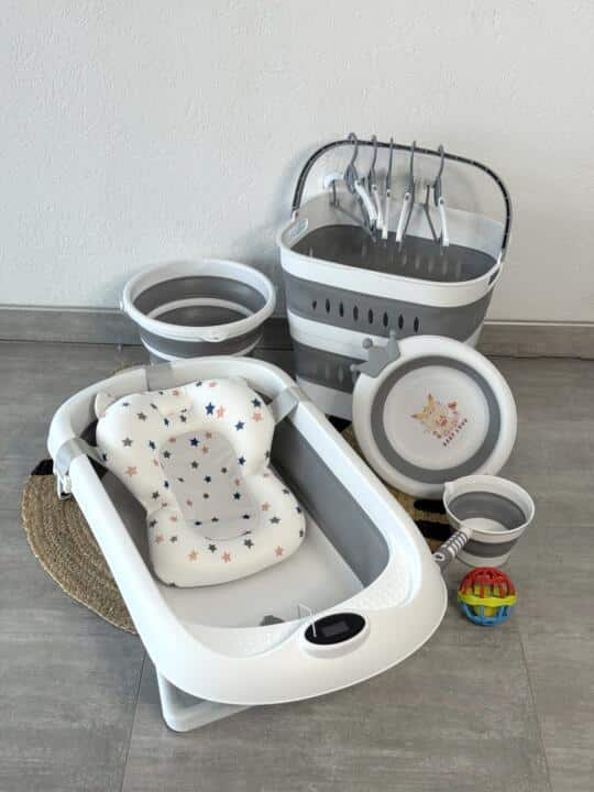 Set za kupanje bebe 7/1 - kada s termometrom, kanta, bokal, korpa, posuda, vješalice, jastuk za kupanje M1037-5