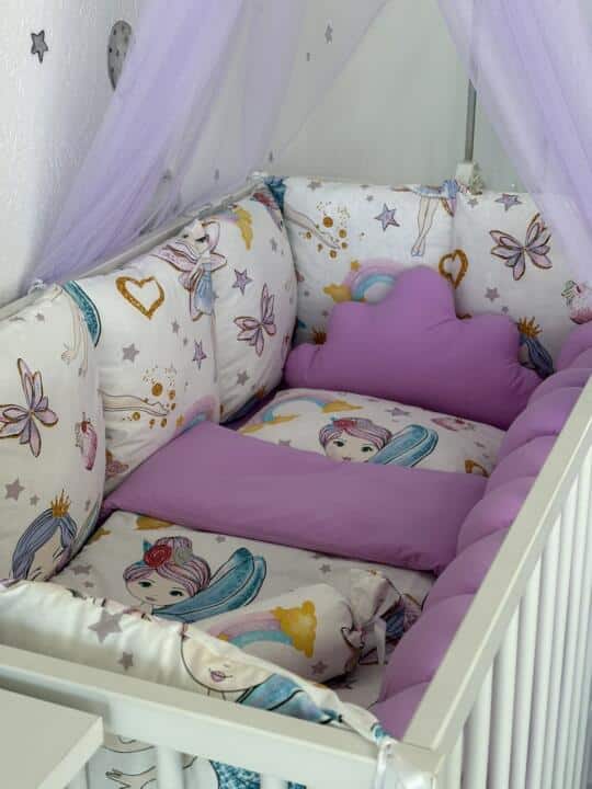 Set Bumper Ljubičasta i Vile – Ogradica sa tri strane, pletenica, plahta, jastuk, jorgan i dva ukrasna jastuka
