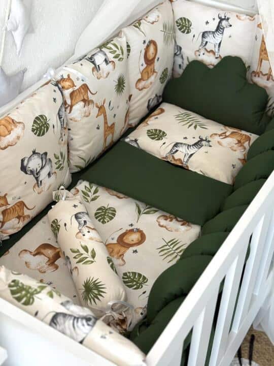 Set Bumper Bež Safari i Zelena - Ogradica sa tri strane, pletenica, plahta, jastuk, jorgan i dva ukrasna jastuka