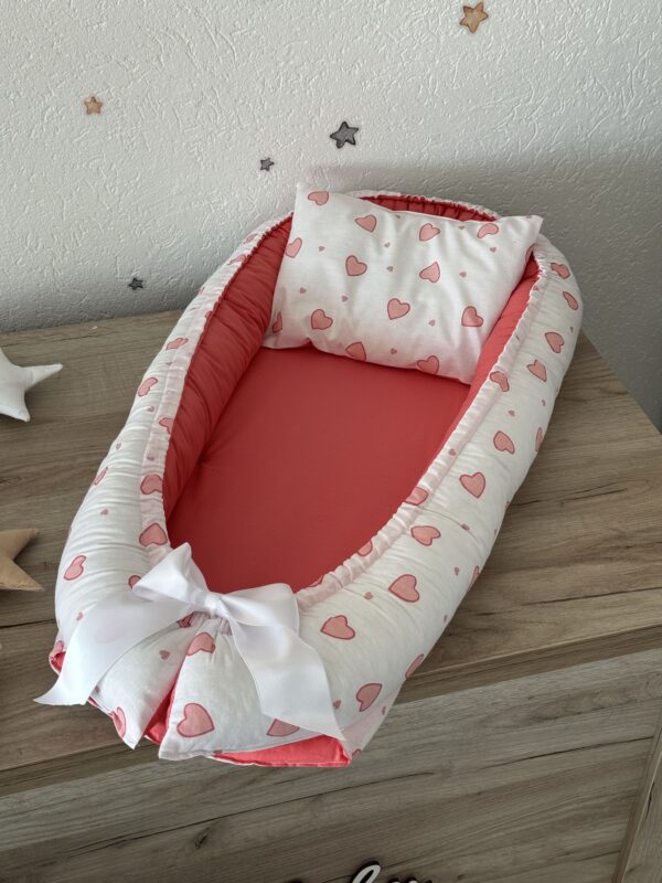 Gnijezdo s jastukom - Koral Roze i Srca